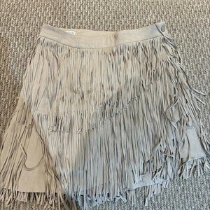 ZARA/SEUDE FRINGE SKIRT/SIZE LARGE